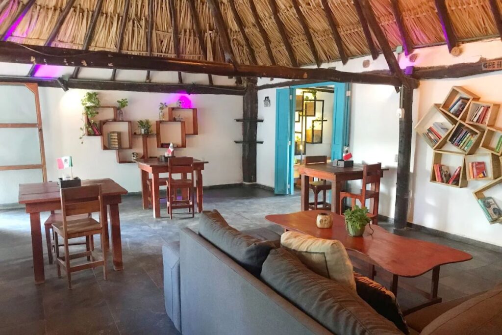 Co working space in Holbox Che Hostel