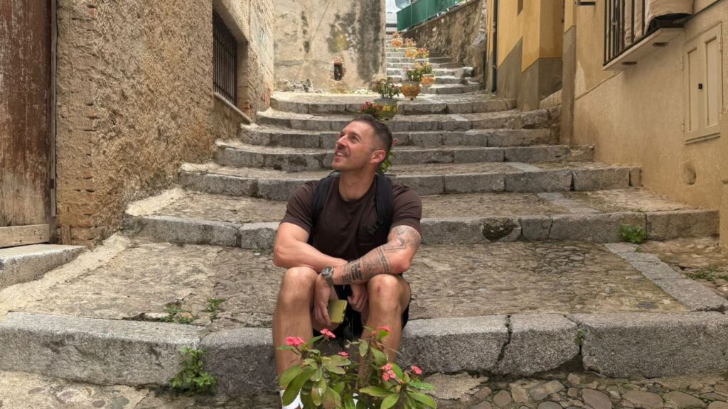 Who wrote this 3 days in Sicily guide